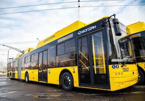 На Оболони на месяц отменят 4 маршрута троллейбуса