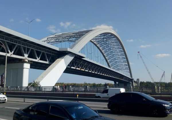 В следующие два года в Киеве начнется строительство метро на Троещину и троллейбусных линий в Бровары и Бучу