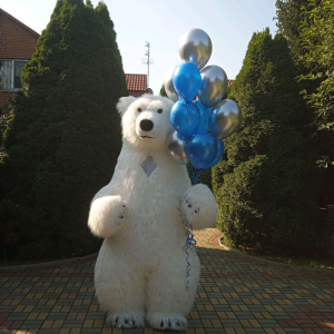 Вітання білого ведмедика: універсальний подарунок на свято
