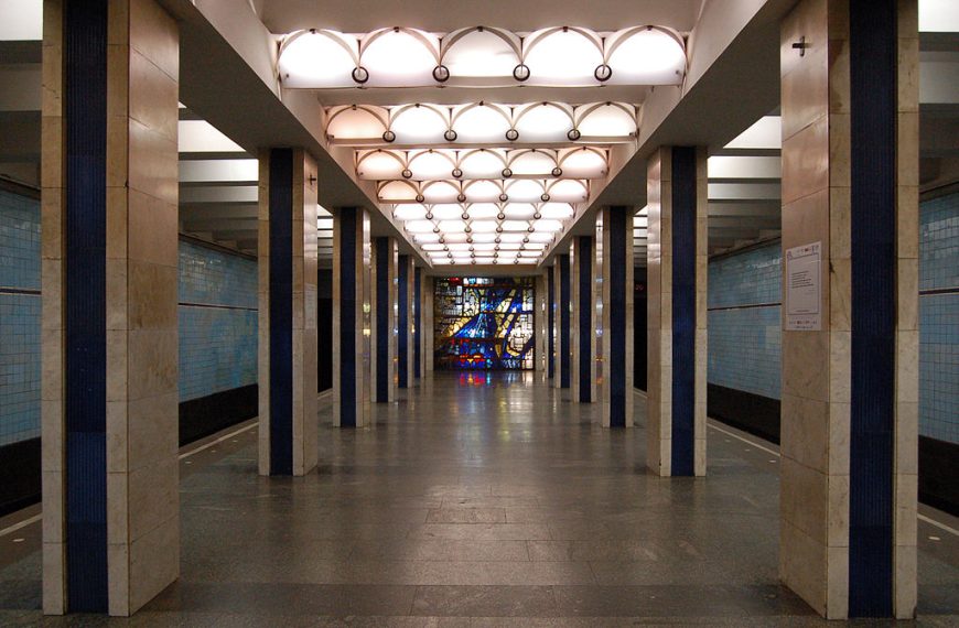 Нардепи хочуть побачити стан станції метро «Поштова площа»