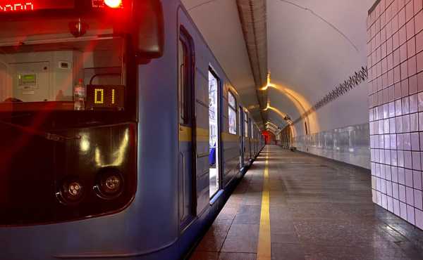 Підземні станції київського метрополітену працюють в режимі укриття