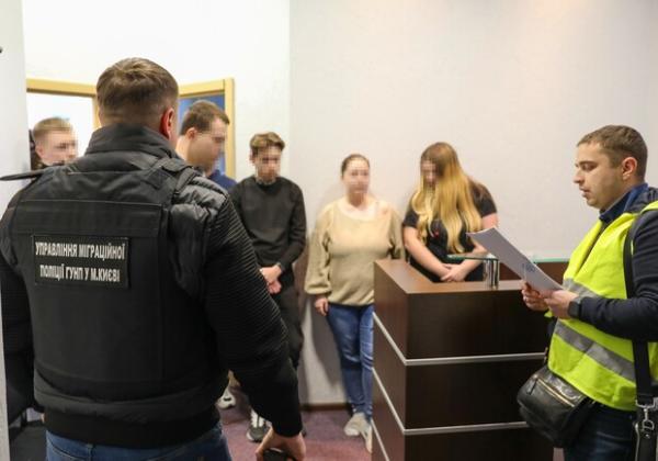 У Києві молоді жінки організували 17 борделів