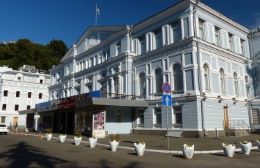 У Києві знову починає працювати Національний академічний драматичний театр імені Франка: що і коли показуватимуть