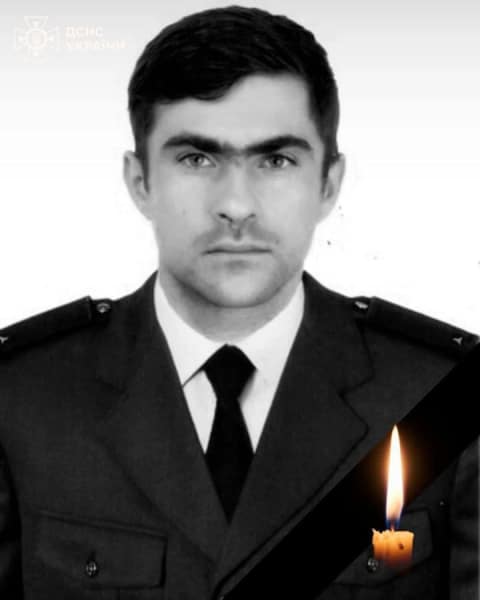 Зірвався з висоти близько 20 метрів: рятувальник-верхолаз загинув у Києві під час ліквідації наслідків удару по енергооб'єкту