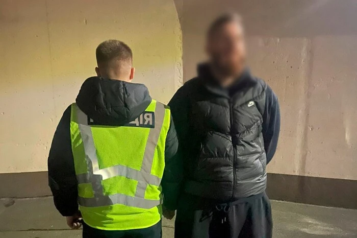 Літня киянка віддала 1,4 млн грн шахраям: підозру отримав 30-річний житель столиці