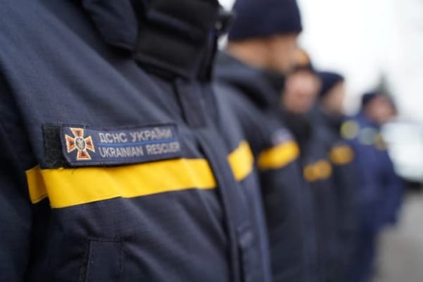 ДСНС: пішов із життя рятувальник, який потрапив під повторний удар рф 9 січня у Києві