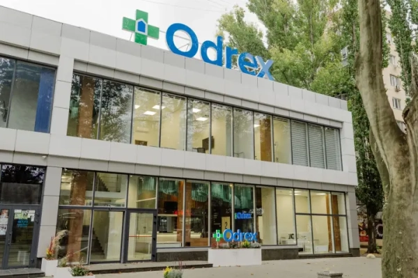 Скандальна клініка Odrex пройшла перевірку МОЗ, попри смерті пацієнтів і 10 кримінальних проваджень. Вибірковий контроль регулятора та до чого тут міністр Ляшко?