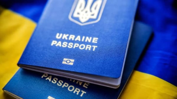 В Україні набули чинності нові правила набуття та збереження громадянства: що змінилося
