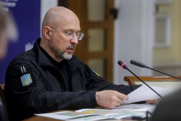 У Києві відновлюють тепло у 143 будинках: до роботи стали додаткові ремонтні бригади від Укрзалізниці та з інших регіонів