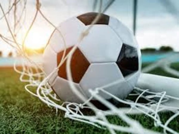 Президент FIFA готовий повернути росію в міжнародний футбол: в УАФ та МЗС відреагували