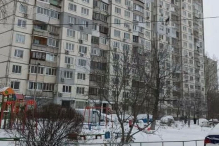 На два тижні покинула вдома сина зі зламаною ногою: яке покарання загрожує горе-матері