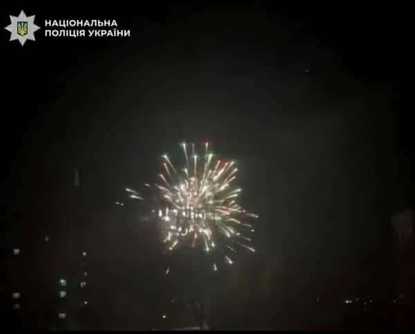 У Києві чоловік запустив салют у спробі "здивувати дівчину", його затримали - поліція