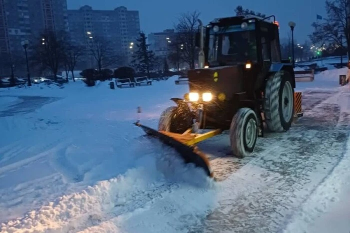 Ожеледиця під снігом: синоптики оголосили попередження для жителів столиці