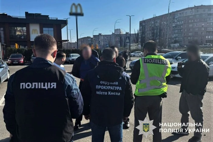 Водійське посвідчення за $2,3 тис.: у Києві затримано експосадовця сервісного центру МВС
