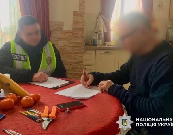 Чоловік осліп після ринопластики: київському лікарю з приватної лікарні висунуто звинувачення