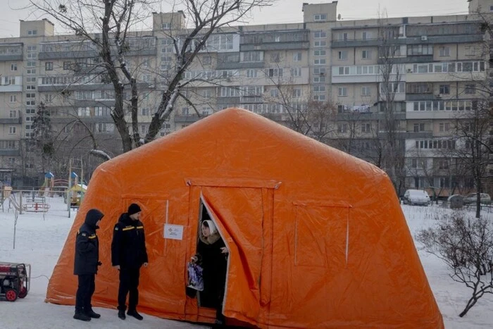 Полопали труби. Соратник Кличка обнадіяв мешканців будинків, які залишилися посеред зими без тепла 