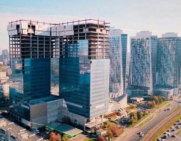 Sky Towers: покупця знайдено з шостої спроби! Хто придбав недобудований хмарочос?