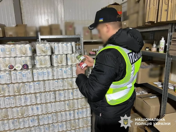 Обшуки у наркозлочинців