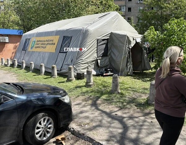 У двох районах Києва організовано пункти підтримки для потерпілих від атак: де знайти.