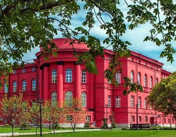 Шевченківський університет у вирі скандалу: Копійка ініціював службове розслідування стосовно Бугрова.