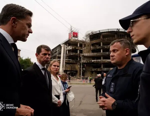 Генеральний секретар НАТО побачив наслідки російських атак на столицю.