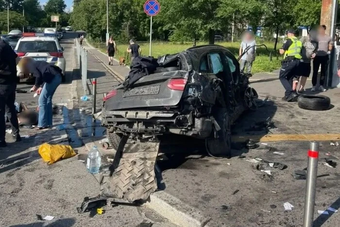 Кривава ДТП на Караваєвих дачах: що говорять адвокати підозрюваного і жертв