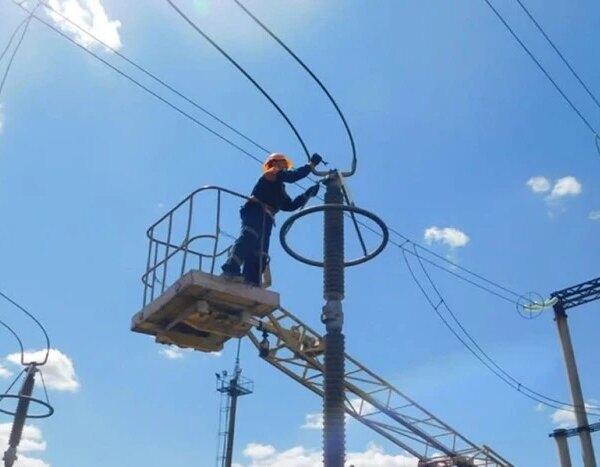 Затримка в електропостачанні Києва: енергетики надали прогноз щодо відновлення живлення