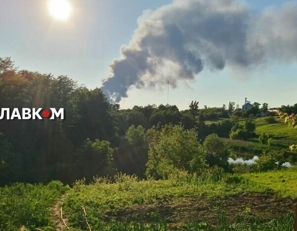 Київщина під атакою Шахедів: дим піднімається над місцем вибуху (актуалізовано)