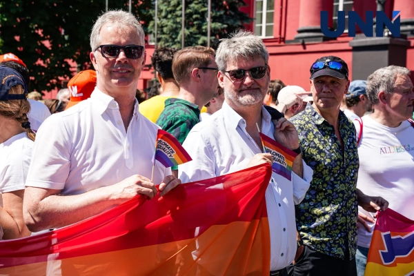 Марш КиївПрайд 10: центр столиці без сутичок