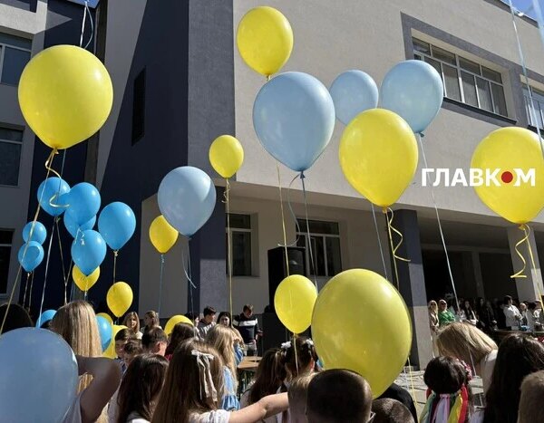 Заключний дзвінок у навчальних закладах столиці: Кличко з теплотою висловився до випускників