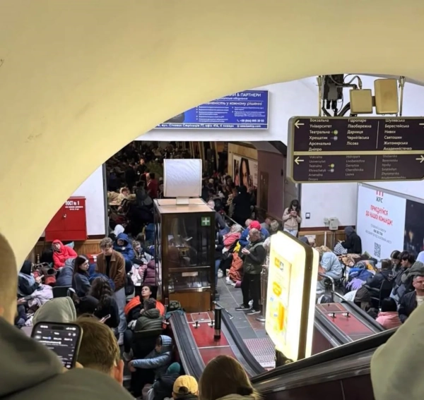 Під час атаки росії на Україну 2 червня киянам бракувало місця у метро для прихистку - Зеленська