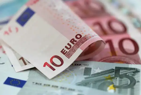 Вартість євро та долара в обмінниках і банках 5 червня