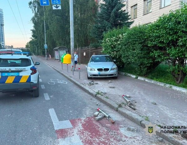 Правоохоронці вивчають обставини трагічної аварії в Печерському районі: пішохід помер внаслідок удару…