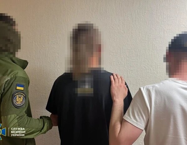Київ: Затримано відправника небезпечного пакунка, що спричинив вибух на терміналі «Нової пошти»