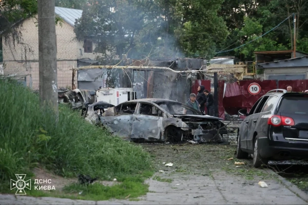 Наслідки ракетного обстрілу Києва