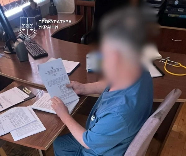 Лікарю повідомили про підозру: смерть військового через перелом у Києві