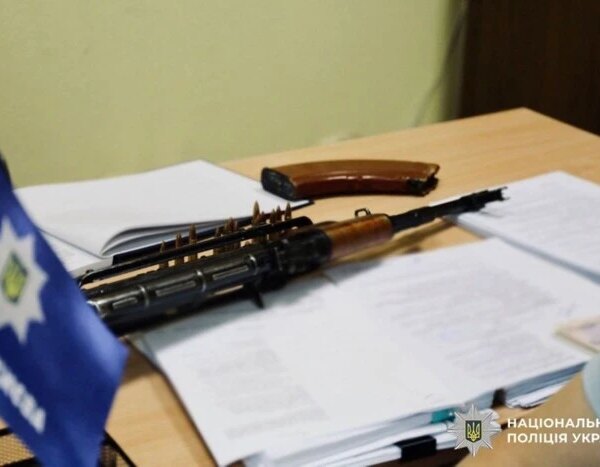 Кінець двадцятого року добровільної реєстрації зброї: як багато її зареєстрували мешканці Києва