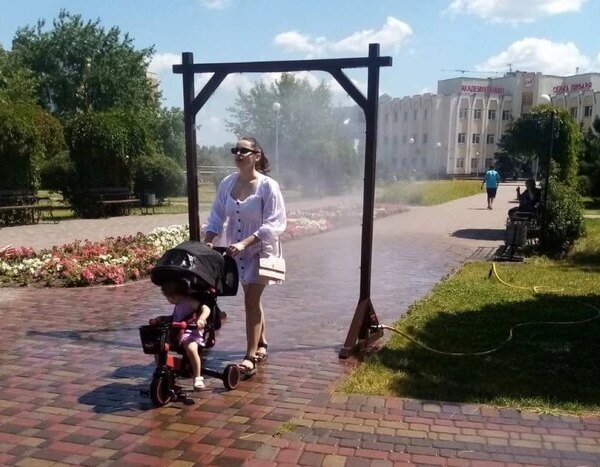 Де мешканці Києва можуть охолодитися у спекотну погоду: перелік локацій із водними розпилювачами