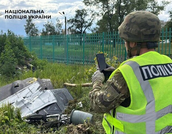 У Деснянському районі знайшли неушкоджений дрон противника (фото)