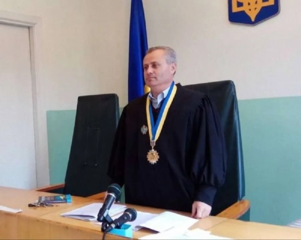 В САП не називають прізвище засудженого судді, проте саме Лука Кріль був єдиним суддею в Турківському райсуді і двічі викривався на отриманні неправомірної вигоди