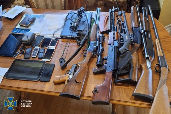 У затриманого виявлено арсенал зброї