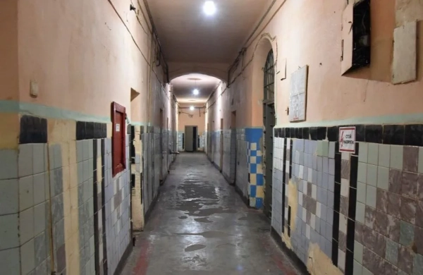 До набуття чинності вироком усі троє залишаються під вартою, фото: УНІАН До набуття чинності вироком усі троє залишаються під вартою, фото: УНІАН