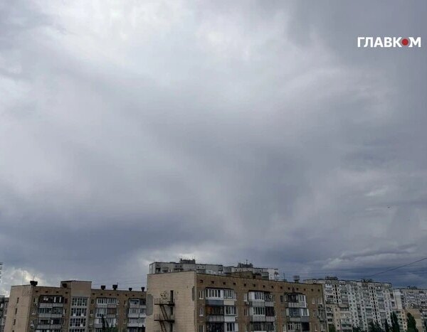 На столицю насувається гроза, оголошено «жовтий» рівень небезпеки