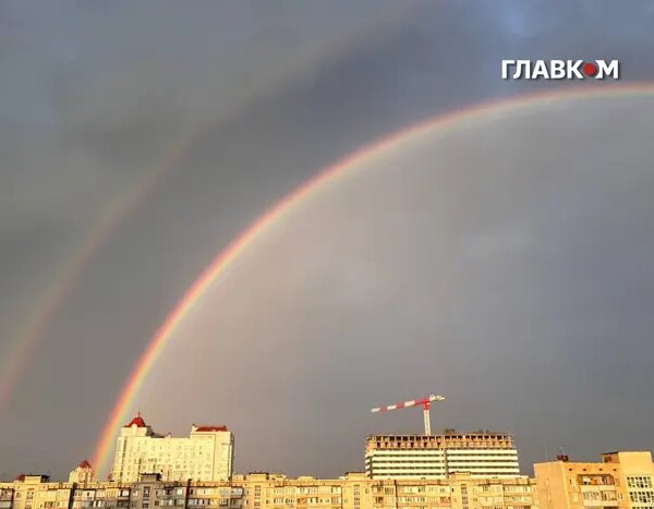 Небо над Києвом освітилося подвійною райдугою після зливи (фото)