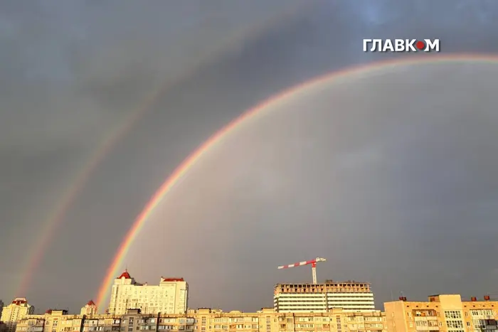 Небо над Києвом освітилося подвійною райдугою після зливи (фото)