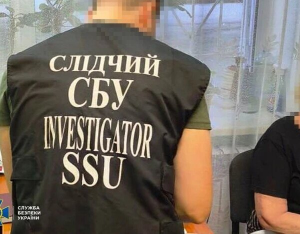 Співробітниця, яка співпрацювала з окупантами, а згодом переїхала до Києва, була затримана СБУ.