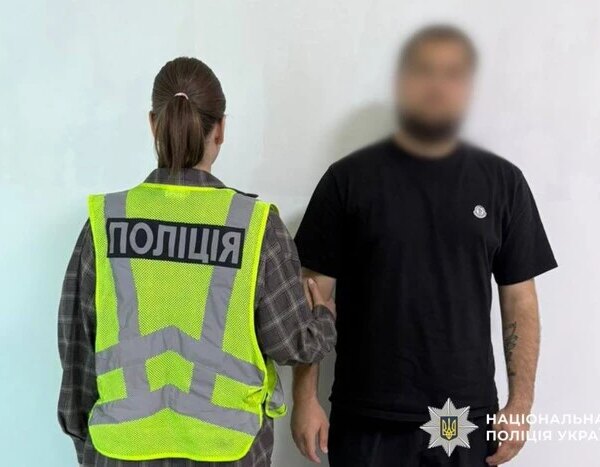 Million-Dollar Scam: In Kyiv, a Pensioner Handed Over All Her Savings to “SBU Employees”