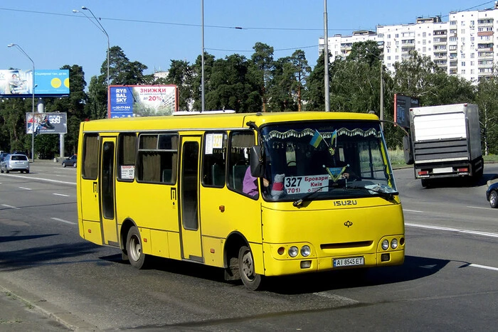 Київські маршрутки піднімають ціни у відповідь на здорожчання метро