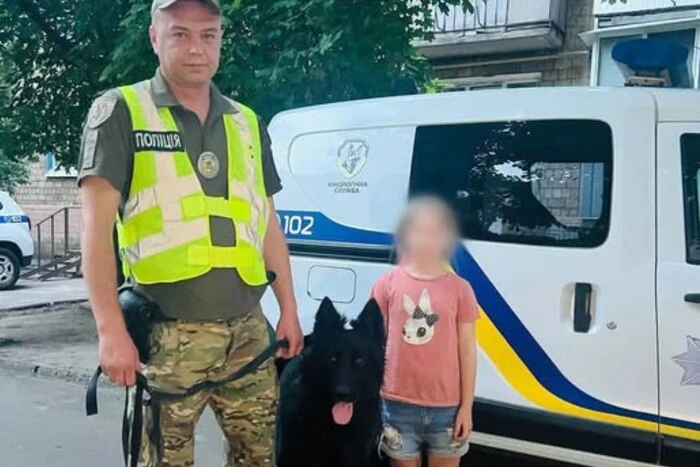 Зниклу під час прогулянки у Києві семирічну дитину розшукав службовий собака